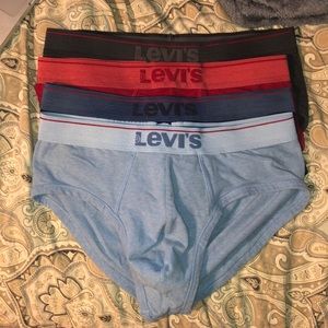 Men’s Levi’s briefs